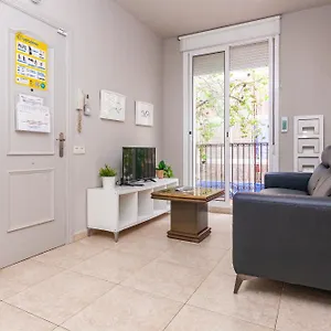 https://stay-u-nique-modern-apartment-close-to-parc-espanya.topbarcelonahotels.com